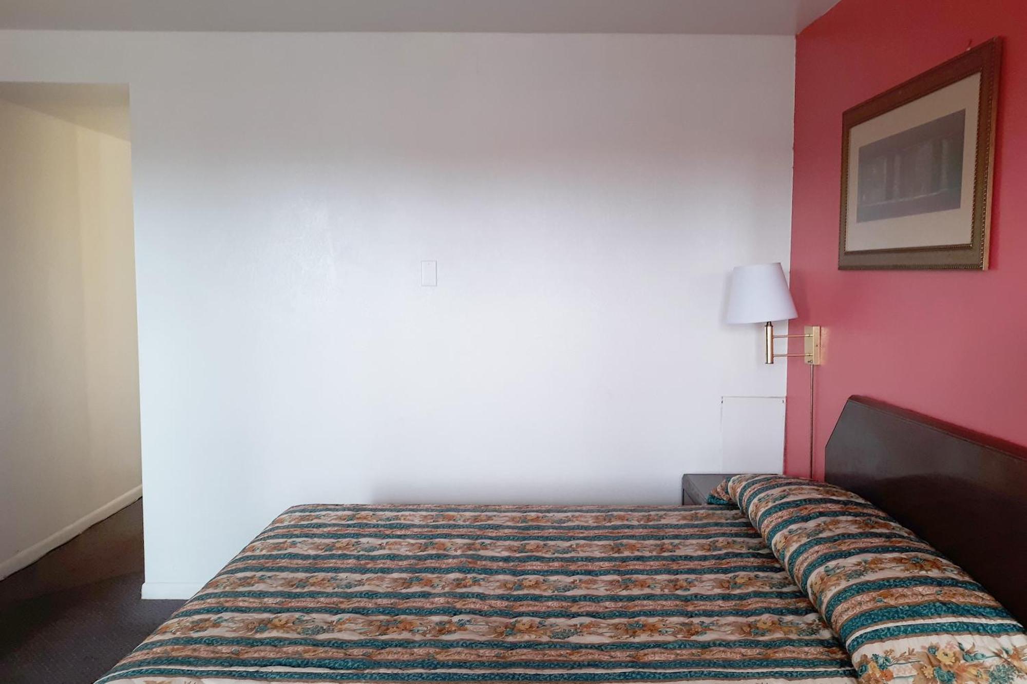 Oyo Hotel Kings At Clovis Luaran gambar
